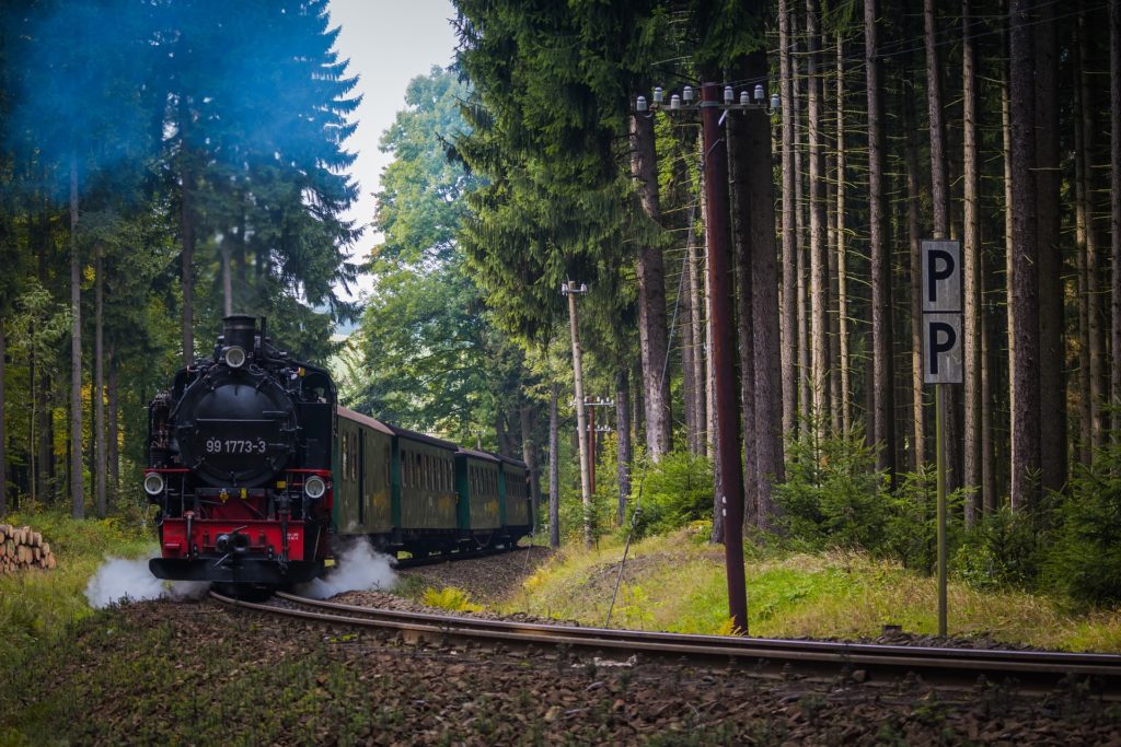 Zeitalter der Dampflokomotive: Die Industriestadt Hof wurde als eine der ersten Städte an das neue Eisenbahnnetz angebunden. (Foto: Pixabay)