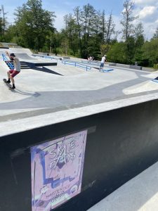 Begeisterte Skater feiern Gemeinschaft und Spaß bei den Hofer Skatedays 2023.