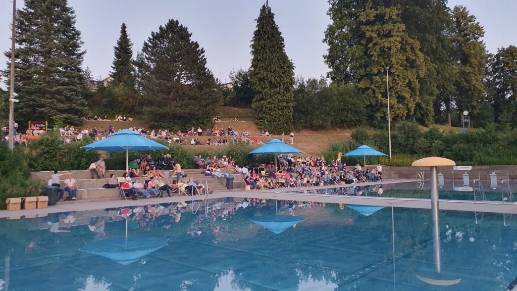 Kino im Freibad? Gabs im Sommer 2023!