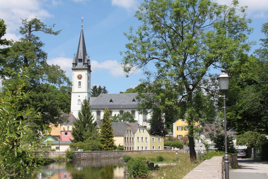 Blick auf die St. Gumbertskirche in Schwarzenbach Saale