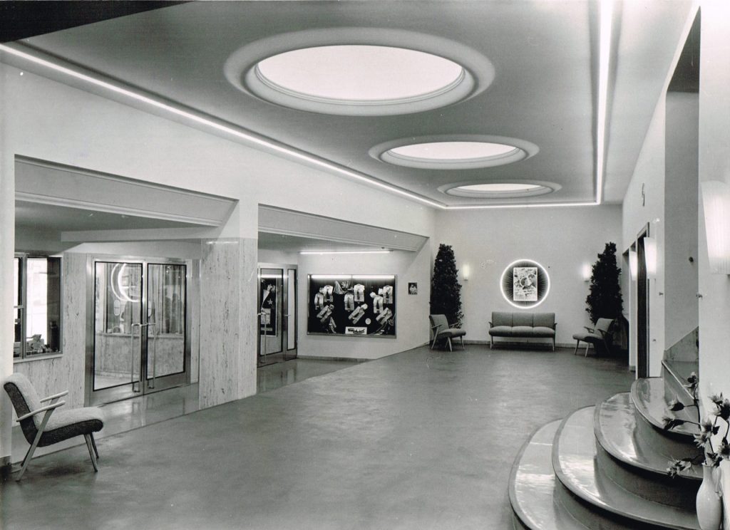 Altes Foyer Central Kino Hof