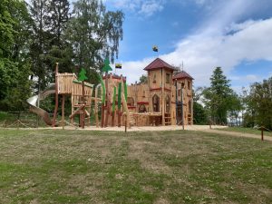 Spielplatz am Bismarckturm in der Stadt Hof im Jahr 2025