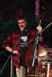 Waldschrat Bassist