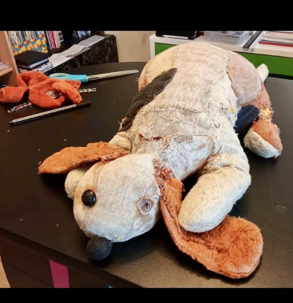 Abgenutztes Stofftier